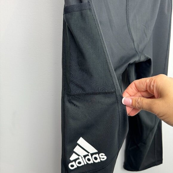 EUC - Adidas 16" approx capris. black Size L - Picture 6 of 7